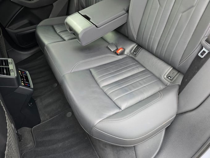 2025 Audi E-tron