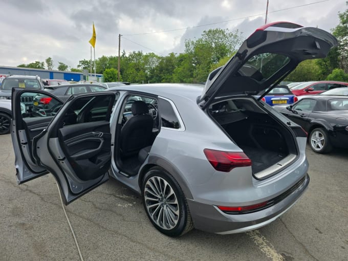 2025 Audi E-tron