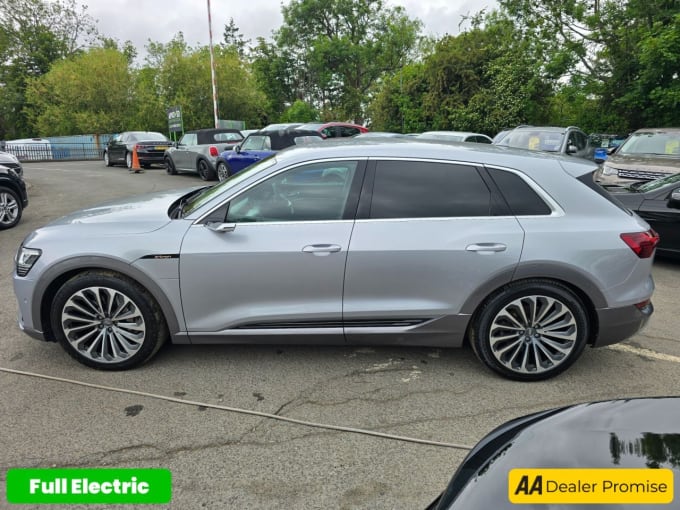 2025 Audi E-tron