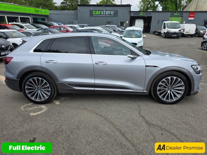 2025 Audi E-tron