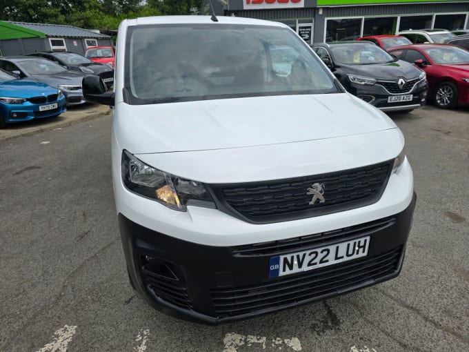 2025 Peugeot Partner