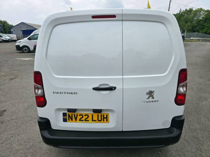 2025 Peugeot Partner
