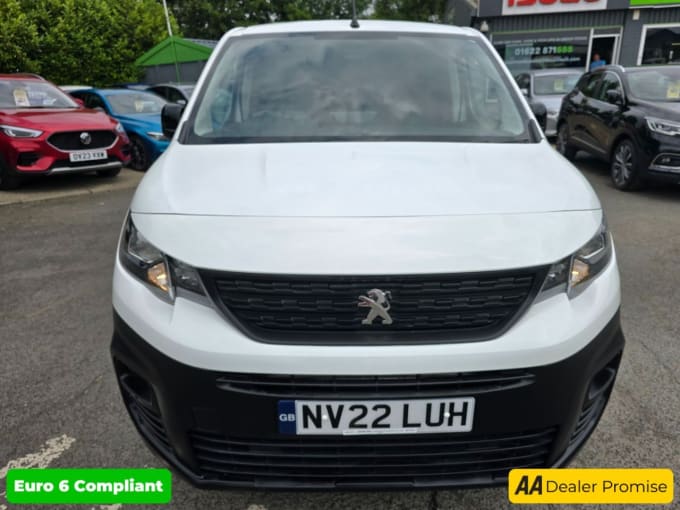 2025 Peugeot Partner