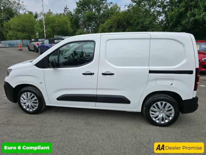 2025 Peugeot Partner