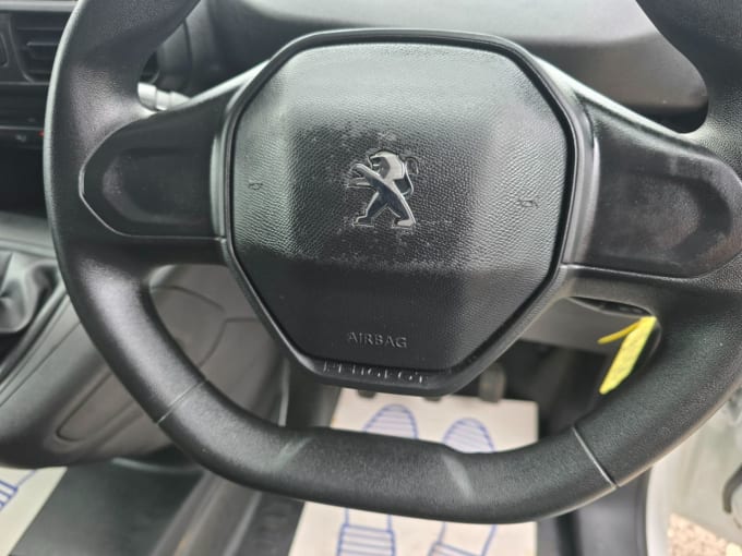 2025 Peugeot Partner