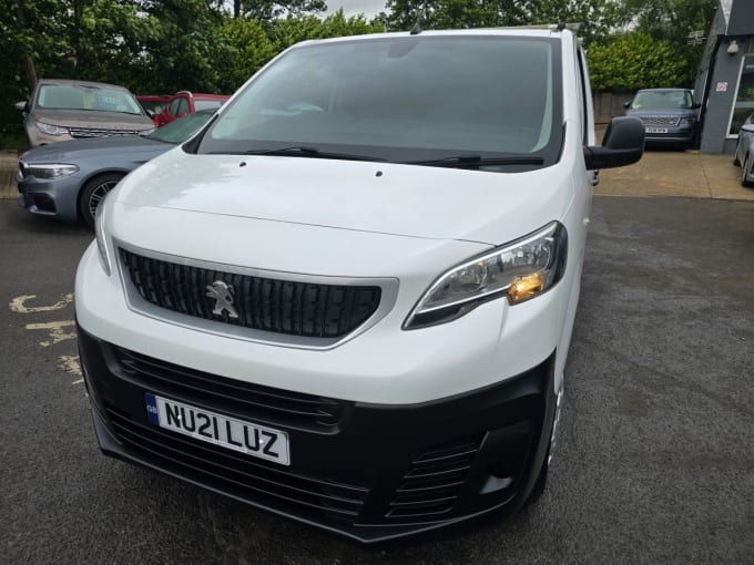 2025 Peugeot Expert