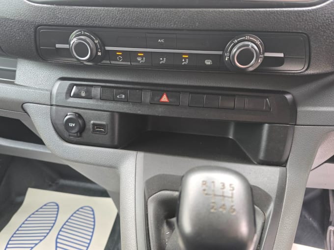 2025 Peugeot Expert