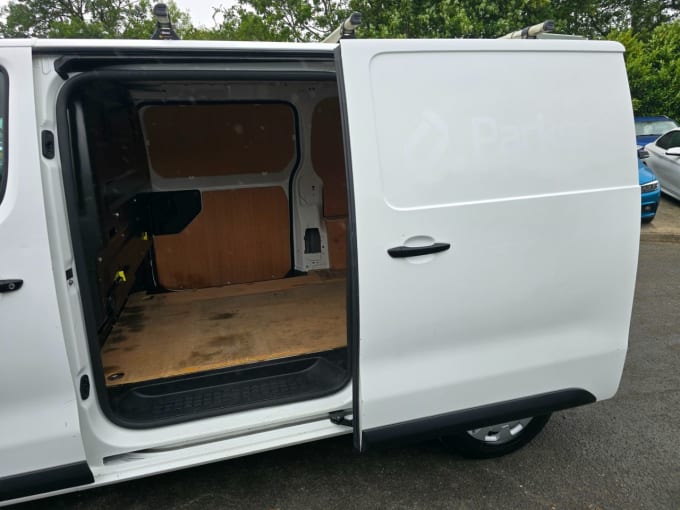 2025 Peugeot Expert