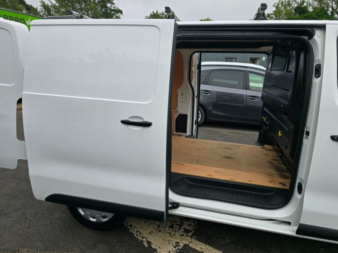 2025 Peugeot Expert