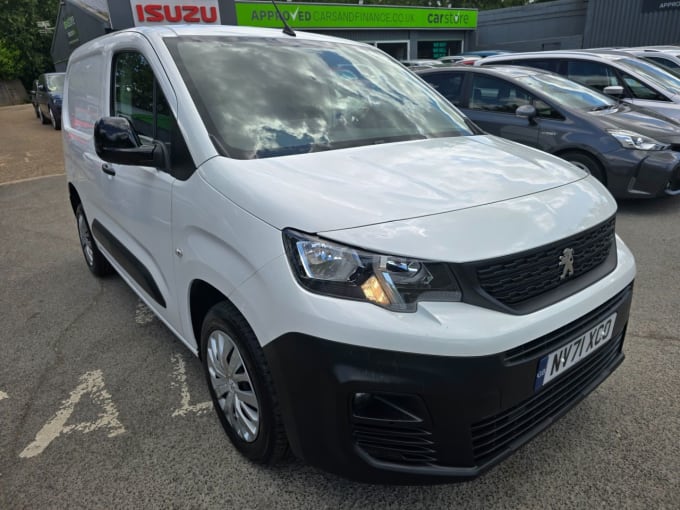 2025 Peugeot Partner