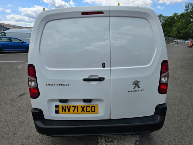 2025 Peugeot Partner