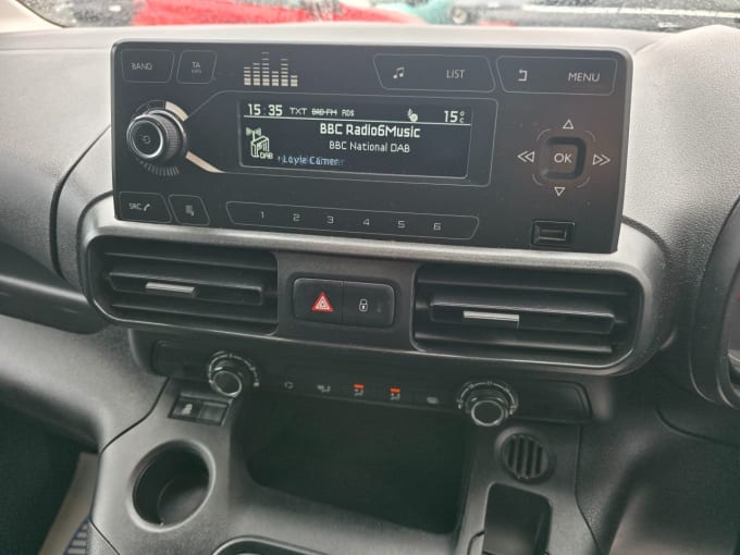 2025 Vauxhall Combo
