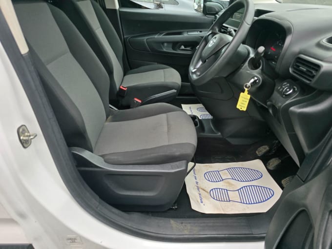 2025 Vauxhall Combo