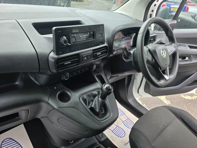 2025 Vauxhall Combo