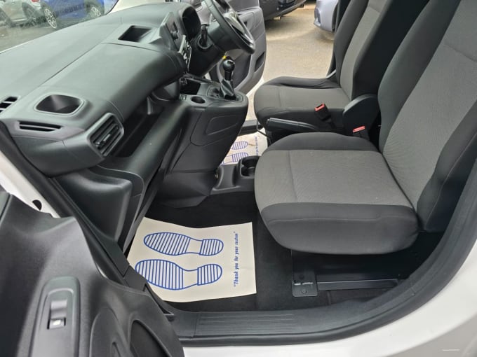 2025 Vauxhall Combo