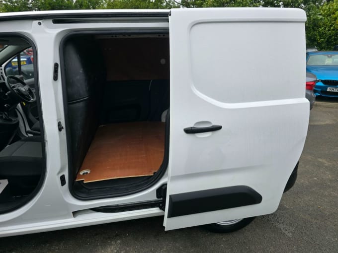 2025 Vauxhall Combo