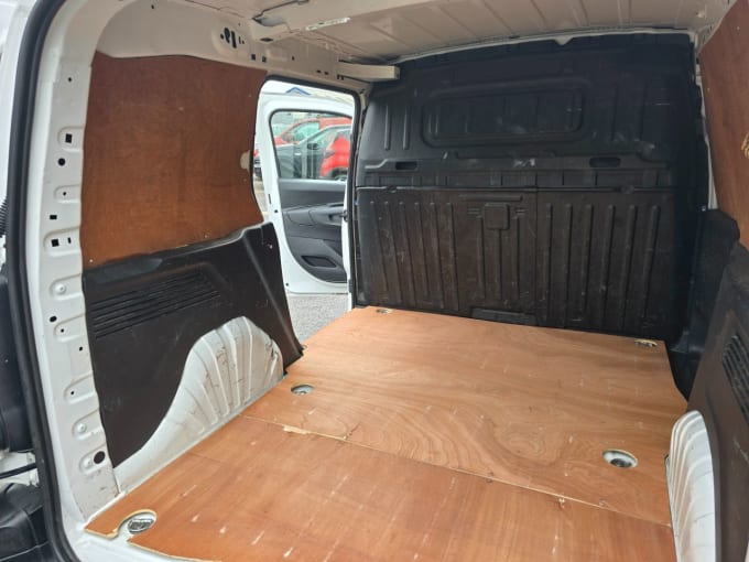 2025 Vauxhall Combo