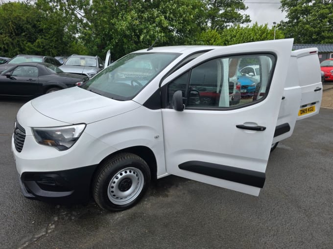 2025 Vauxhall Combo
