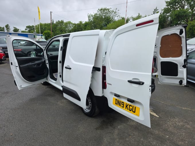 2025 Vauxhall Combo