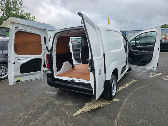 2025 Vauxhall Combo