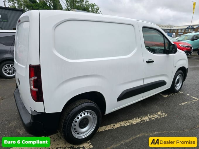 2025 Vauxhall Combo