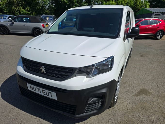2025 Peugeot Partner