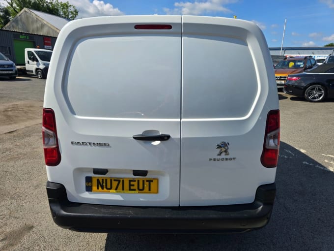 2025 Peugeot Partner