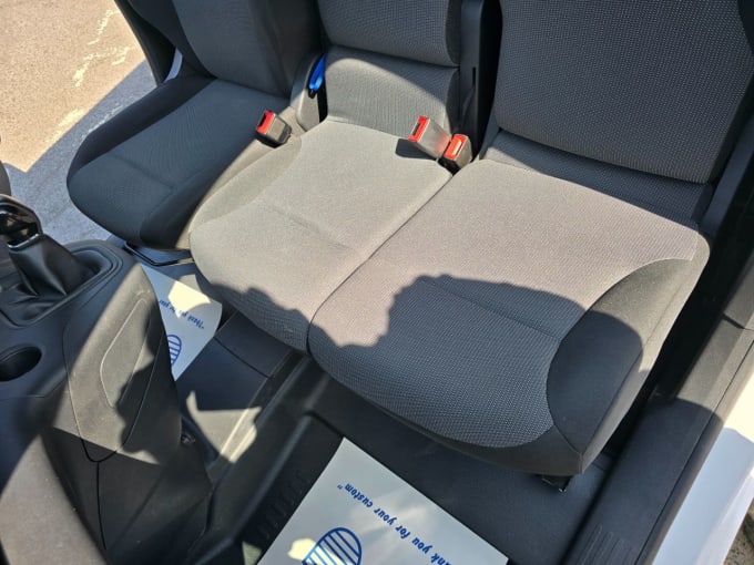 2025 Peugeot Partner