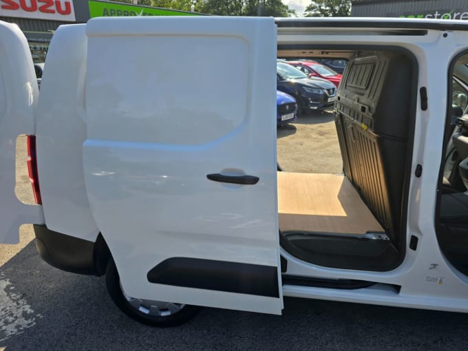 2025 Peugeot Partner