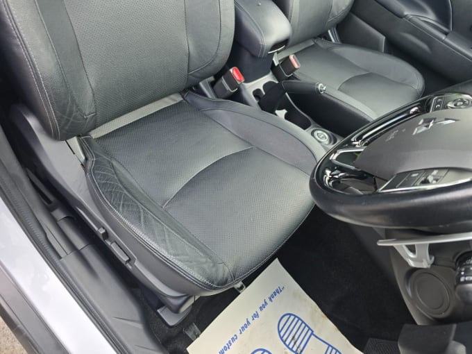 2025 Mitsubishi Asx