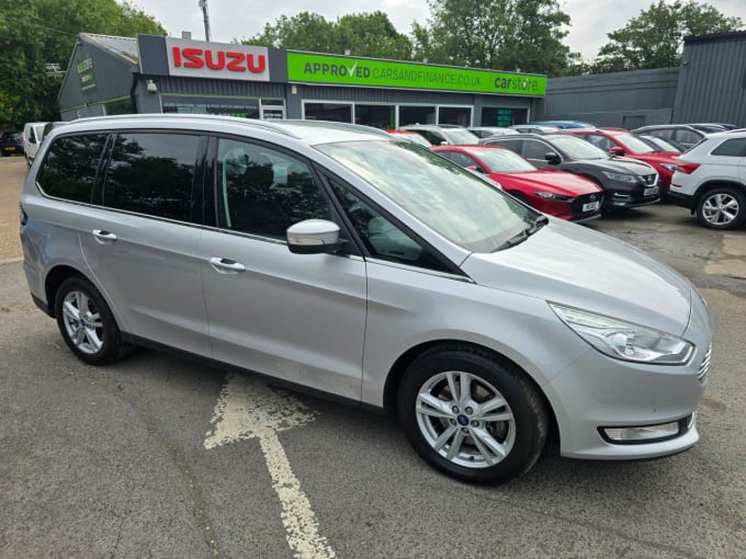 2025 Ford Galaxy