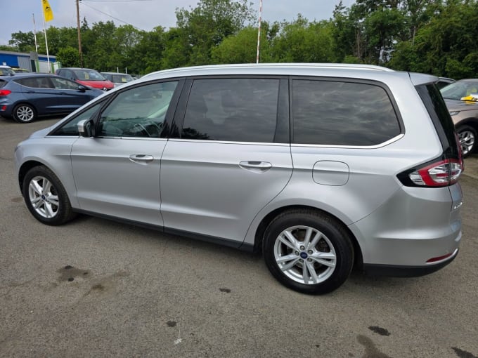 2025 Ford Galaxy
