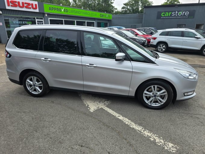 2025 Ford Galaxy