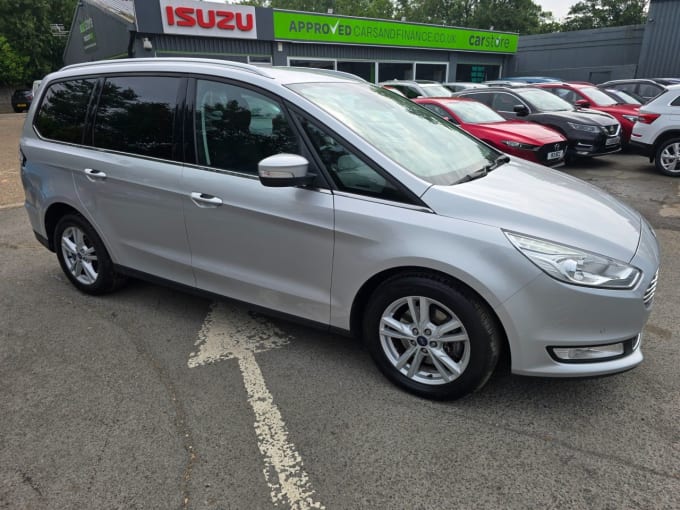 2025 Ford Galaxy
