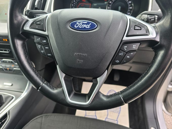 2025 Ford Galaxy