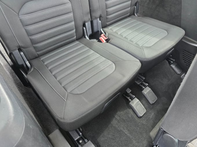 2025 Ford Galaxy