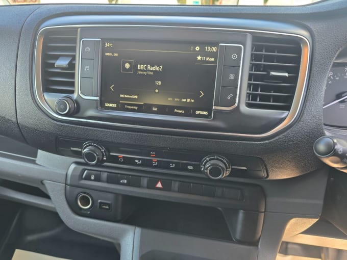 2025 Vauxhall Vivaro