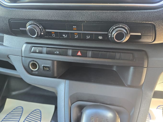 2025 Vauxhall Vivaro