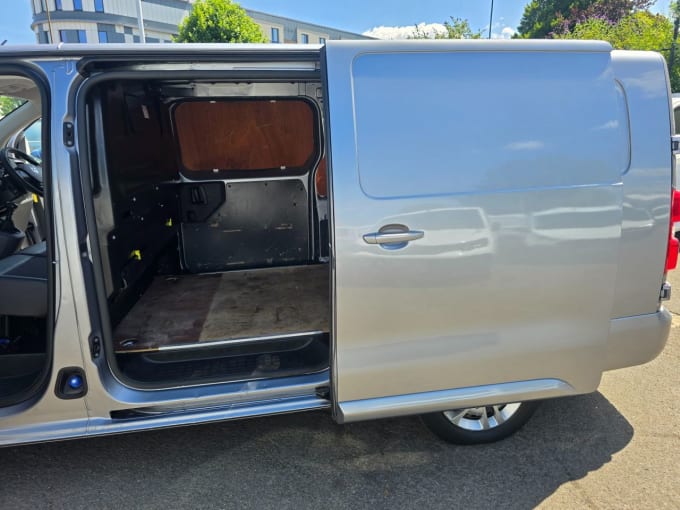 2025 Vauxhall Vivaro