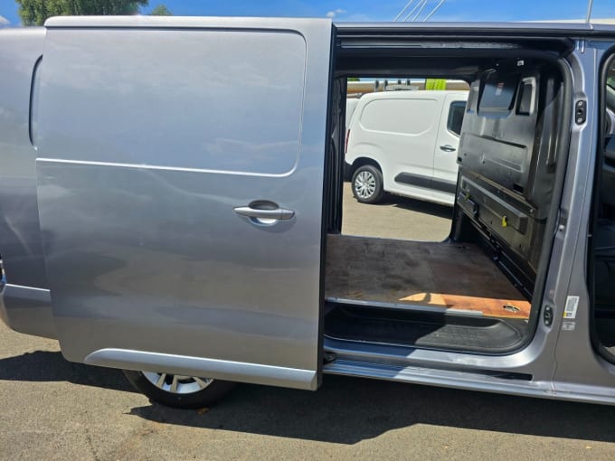 2025 Vauxhall Vivaro