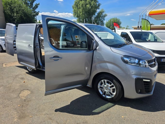 2025 Vauxhall Vivaro