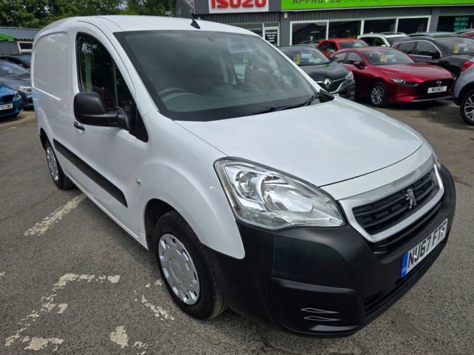 2025 Peugeot Partner