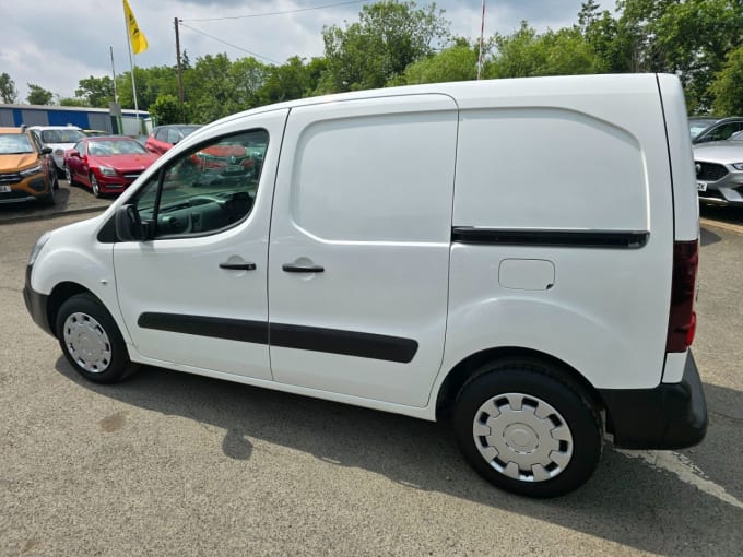 2025 Peugeot Partner