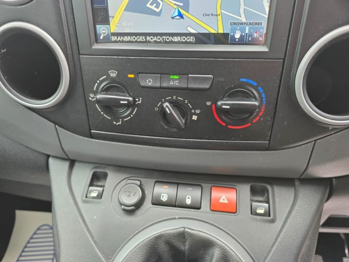 2025 Peugeot Partner