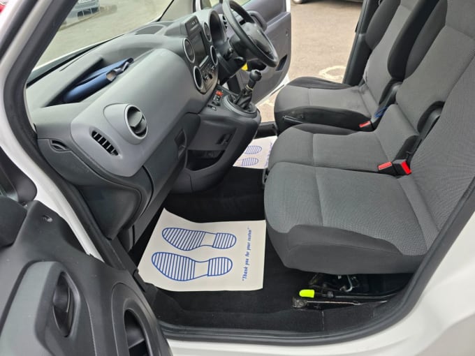 2025 Peugeot Partner