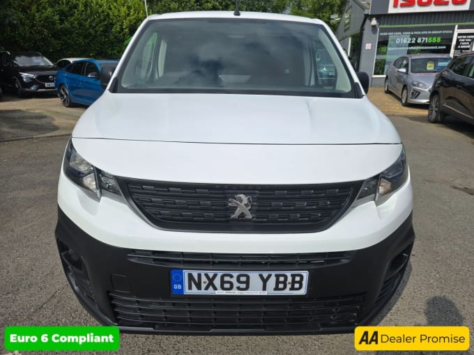 2025 Peugeot Partner