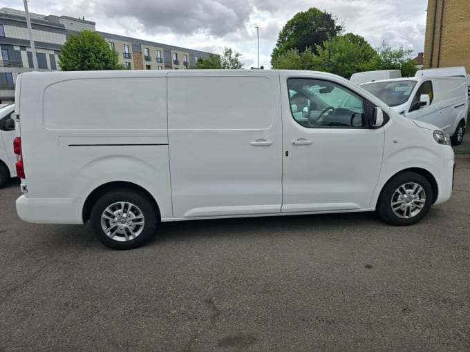 2025 Vauxhall Vivaro