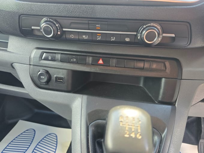 2025 Vauxhall Vivaro
