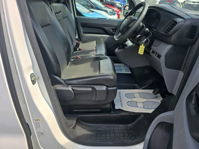 2025 Vauxhall Vivaro