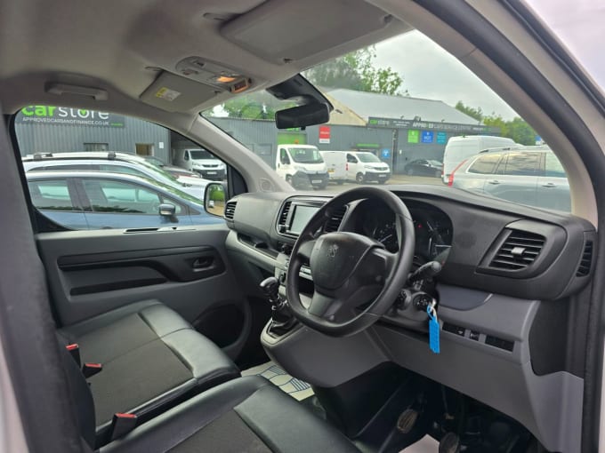 2025 Peugeot Expert